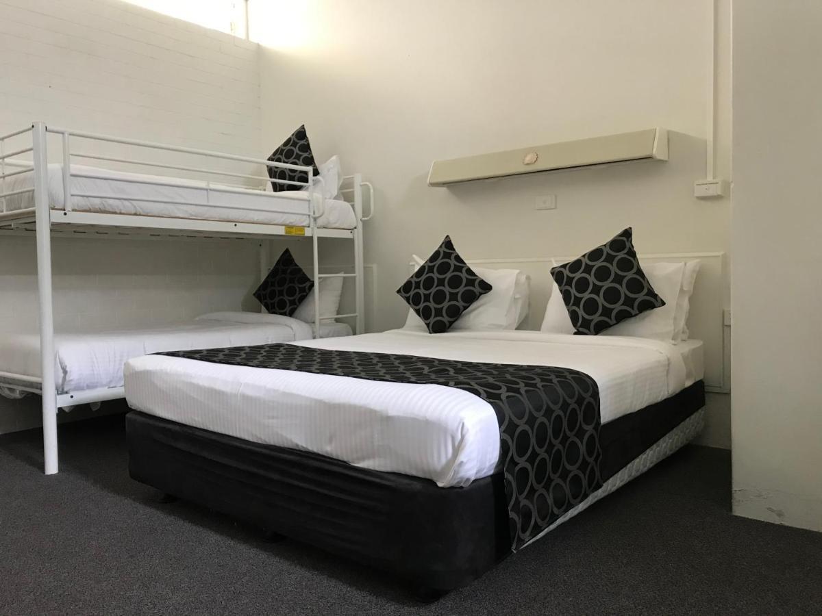 Coffs Shearwater Motel Кофс Харбър Екстериор снимка