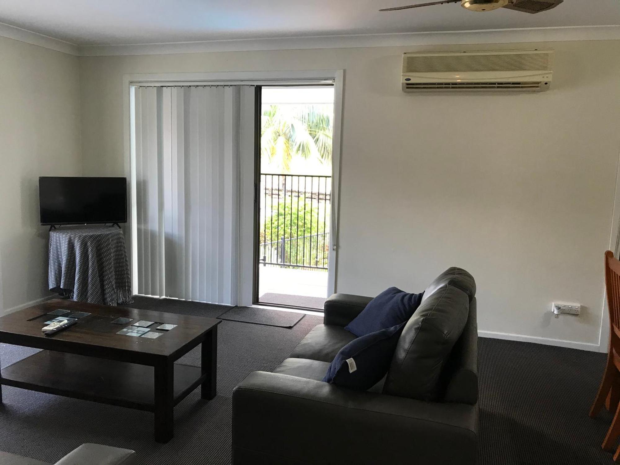 Coffs Shearwater Motel Кофс Харбър Екстериор снимка