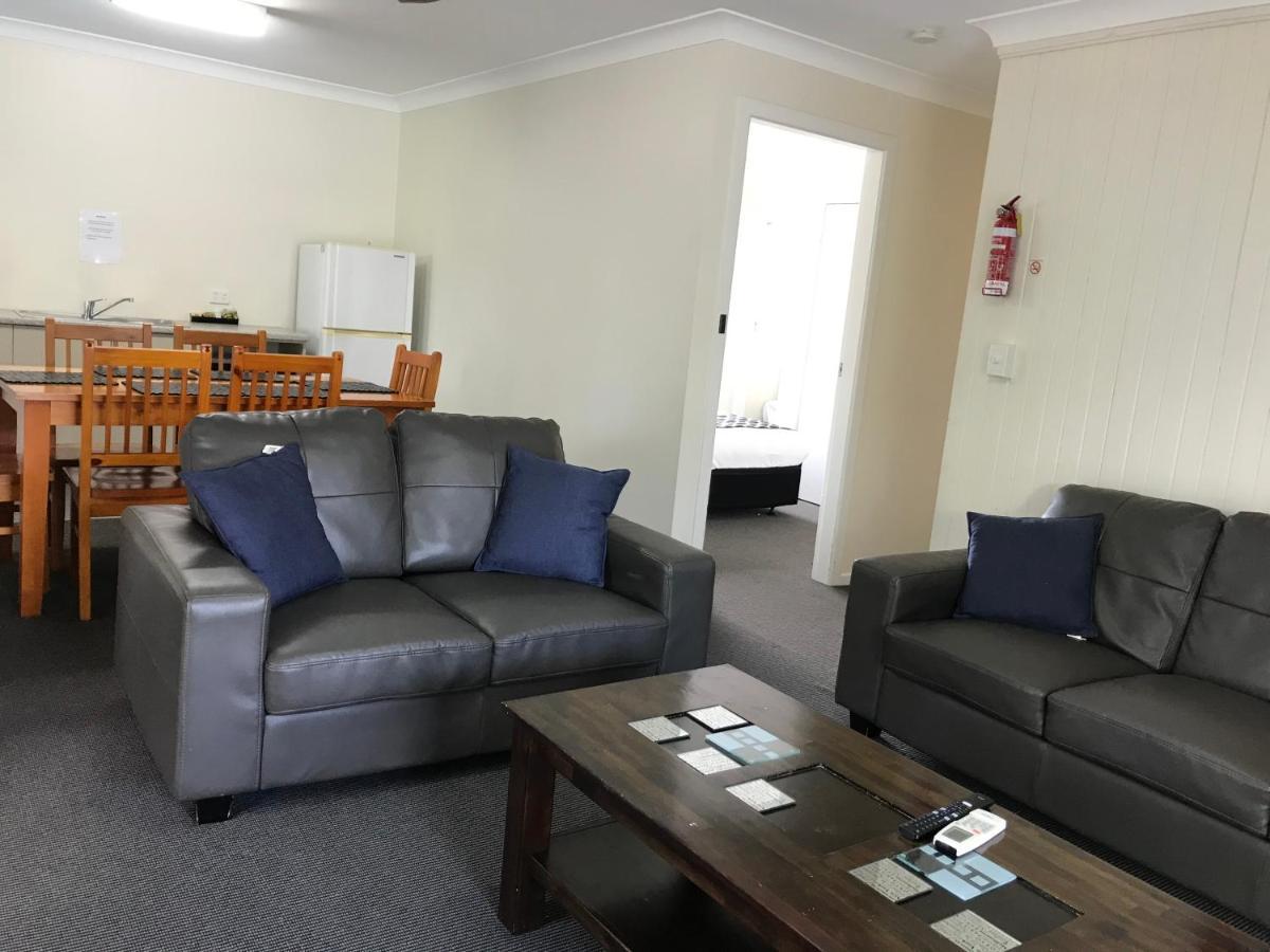Coffs Shearwater Motel Кофс Харбър Екстериор снимка