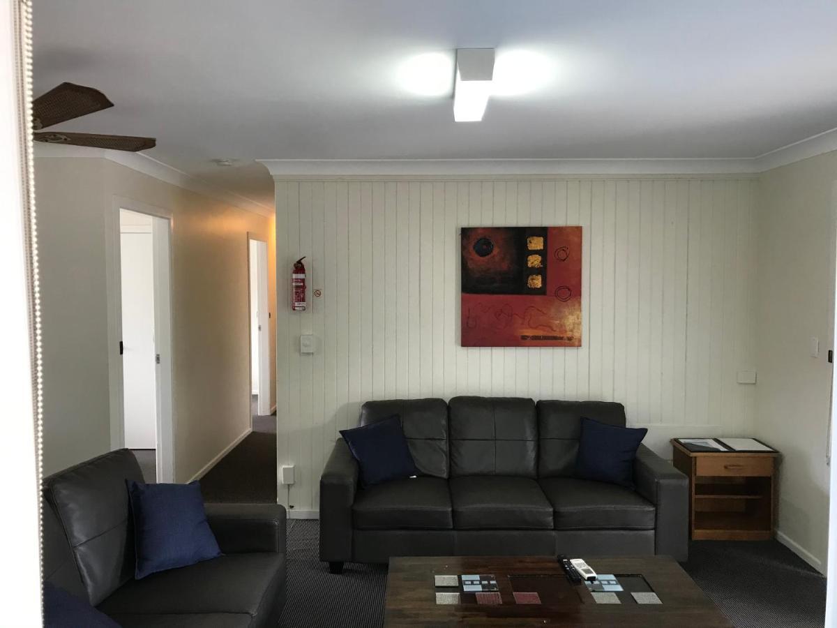 Coffs Shearwater Motel Кофс Харбър Екстериор снимка